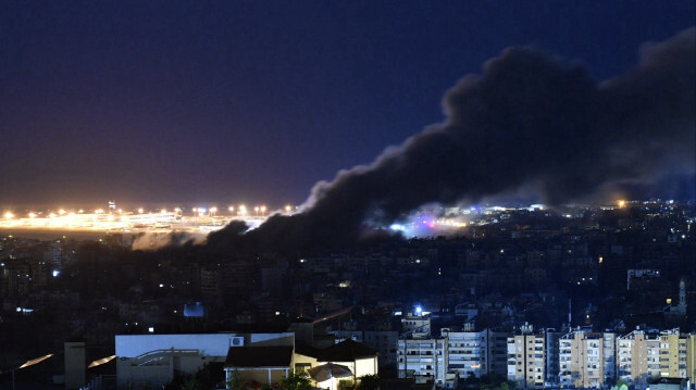 Terör devleti İsrail, Lübnan'a kara harekatı başlatırken bir yandan da hava operasyonları düzenledi.