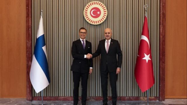 Le Président de la Grande Assemblée nationale turque, Numan Kurtulmus (D), a rencontré le Président de la Finlande, Alexander Stubb (G) à Ankara en Turkiye, le 01 octobre 2024.