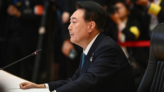 Le président sud-coréen Yoon Suk Yeol s'adresse au 25e sommet ASEAN-Corée du Sud lors des 44e et 45e sommets de l'Association des nations de l'Asie du Sud-Est (ANASE) à Vientiane, le 10 octobre 2024.