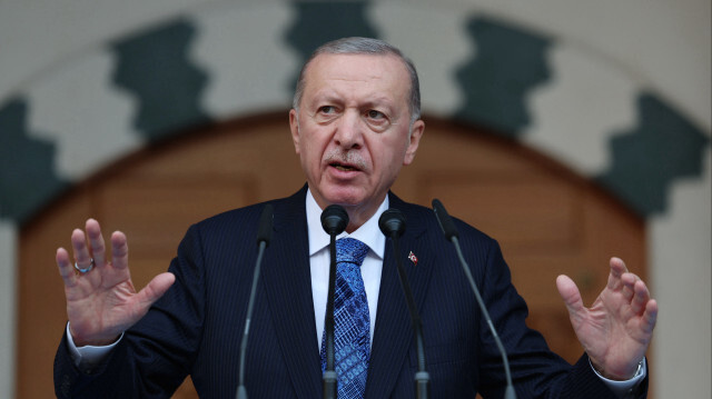 Cumhurbaşkanı Recep Tayyip Erdoğan, Arnavutluk'un başkenti Tiran'da Namazgah Camii açılışına katıldı. Cumhurbaşkanı Erdoğan, programda konuşma yaptı.