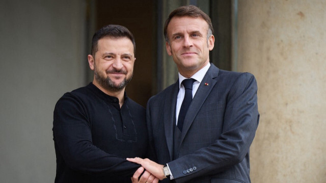 Le président ukrainien Volodymyr Zelensky et son homologue français Emmanuel Macron avant une réunion au palais de l'Élysée à Paris, le 10 octobre 2024.