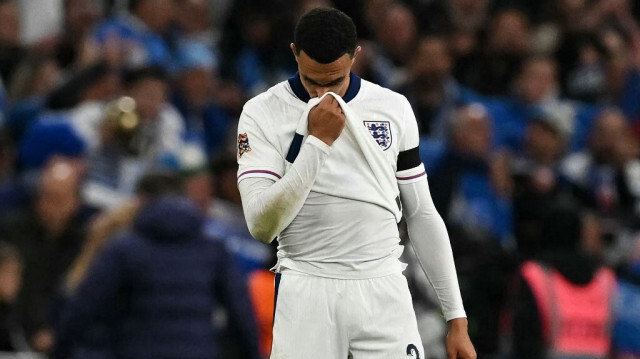 Le défenseur anglais Trent Alexander-Arnold réagit à la défaite après le match de football de la Ligue B - Groupe 2 de la Ligue des Nations de l'UEFA entre l'Angleterre et la Grèce au stade de Wembley à Londres, le 10 octobre 2024.