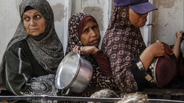 Le Programme alimentaire mondial avertit de la menace de famine à Gaza alors que les violences persistent et que l'aide humanitaire est limitée.