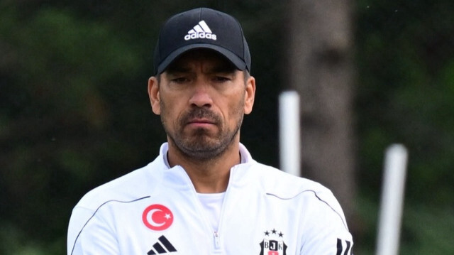 Beşiktaş Teknik Direktörü Giovanni van Bronckhorst