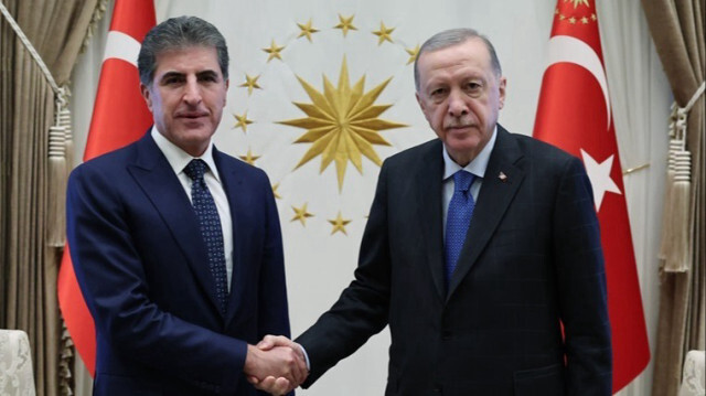 Le Président turc, Recep Tayyip Erdogan (D), a rencontré Nechirvan Barzani, Président du Gouvernement régional kurde d'Irak, à Ankara en Turkiye, le 16 octobre 2024.