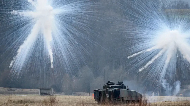 Военные учения швейцарской армии (фото из архива).