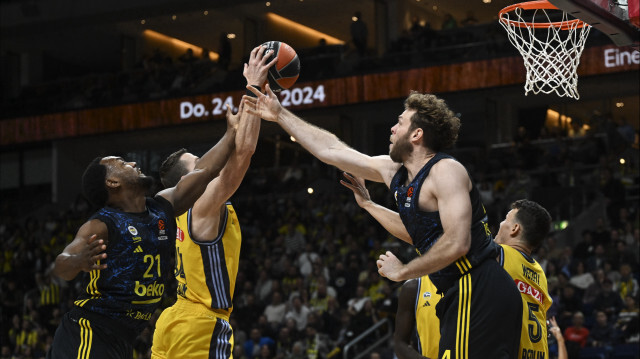 Fenerbahçe Beko, THY EuroLeague'in 4'üncü haftasında deplasmanda Alman ekibi Alba Berlin'i 78-71 mağlup etti.