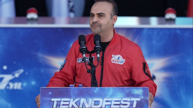 Le ministre turc de l'Industrie et de la Technologie, Mehmet Fatih Kacir, a prononcé un discours lors du premier jour de l'événement technologique et aérospatial TEKNOFEST, à Adana en Türkiye, le 02 octobre 2024.