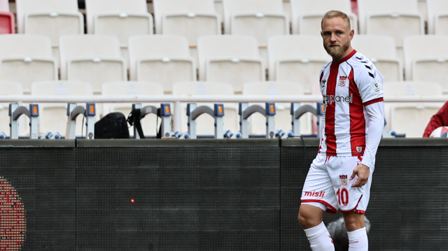 Alex Pritchard, Süper Lig'de çıktığı 8 maçta 3 asist kaydetti. 