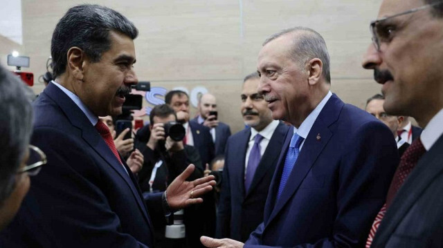 Turkish President Recep Tayyip Erdogan (R) and his Venezuelan counterpart Nicolas Maduro (L)