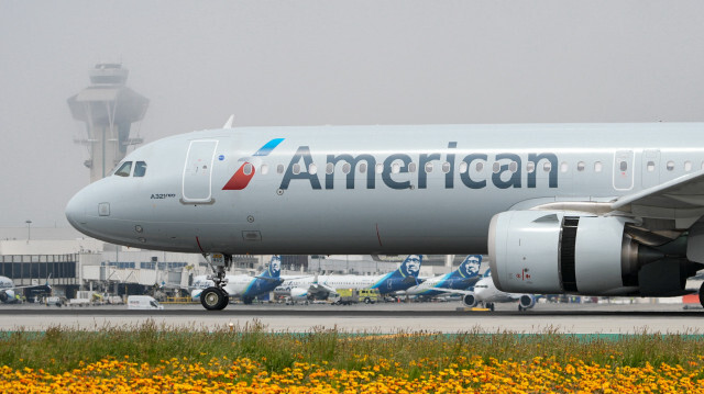  American Airlines.