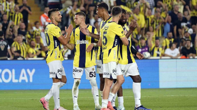 Fenerbahçeli futbolcuların gol sevinci