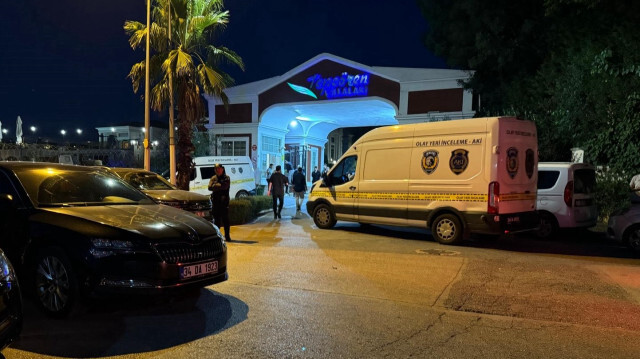 Tuzla'da polise açılan ateş sonucu bir memur yaralandı.