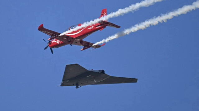 L'ANKA III a réalisé des vols de démonstration impressionnants lors du festival de l'aviation, de l'espace et de la technologie (TEKNOFEST) à Adana en Turkiye, le 03 octobre 2024.