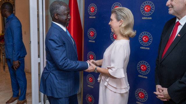 L'ambassadrice de Türkiye, Deniz Erdogan Barim et le président de l'Assemblée nationale de la Côte d'Ivoire, Adama Bictogo.