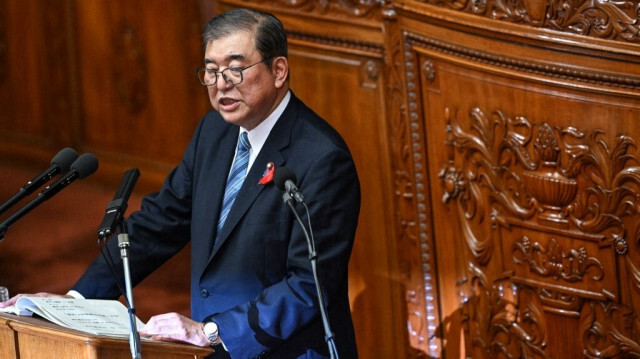 Le nouveau Premier ministre japonais Shigeru Ishiba prononce son discours inaugural devant la chambre basse du Parlement à Tokyo, le 4 octobre 2024.