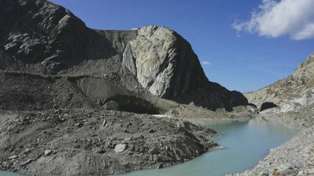 Plan large glacier de Tré-la-Tête et son bassin, dans le massif du Mont-Blanc, au-dessus des Contamines-Montjoie, en Haute-Savoie.