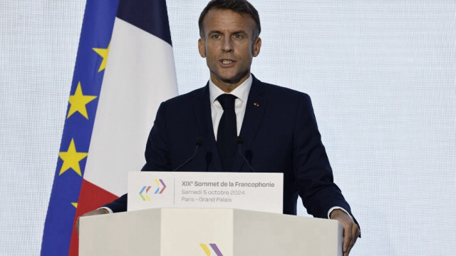 Le président français Emmanuel Macron tient une conférence de presse à la fin de la session de clôture du 19e Sommet de la Francophonie au Grand Palais à Paris, le 5 octobre 2024. 