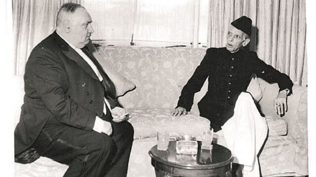 Yahya Kemal ve Muhammed Ali Jinnah