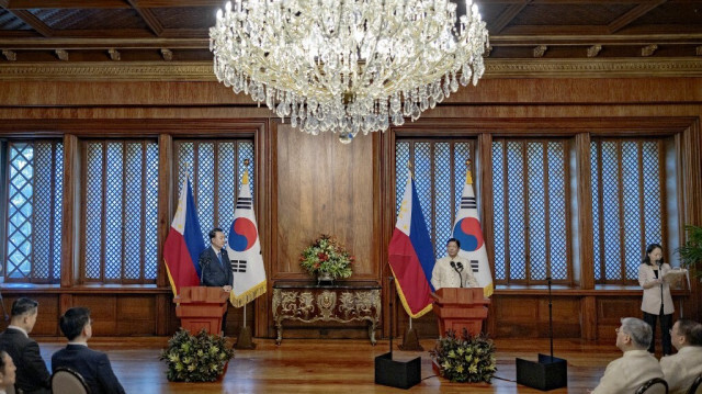 Le président philippin Ferdinand Marcos prononce un discours lors de sa rencontre avec le président sud-coréen Yoon Suk Yeol au palais de Malacanang à Manille, le 7 octobre 2024.