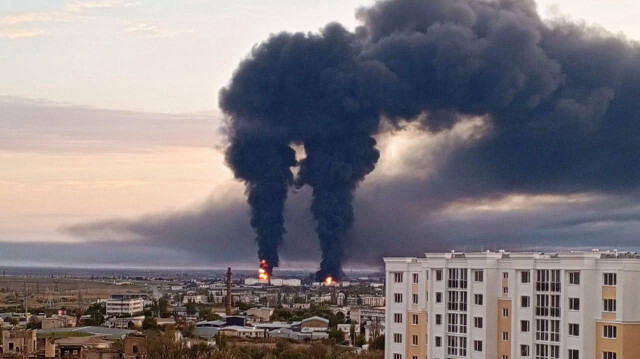 Selon les premières informations, aucune victime n'est à déplorer. Une urgence technologique à l'échelle locale a été déclarée dans la ville.
