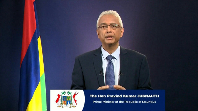 Portrait de Pravind Kumar Jugnauth, le Premier ministre de Maurice, avant les élections législatives du 10 novembre. Environ un million d'électeurs sont inscrits pour ces douzièmes législatives de l'histoire de la république parlementaire mauricienne, où le leader de l'alliance qui obtient la majorité devient Premier ministre puis nomme le président. L'Alliance menée par le Mouvement socialiste militant (MSM) de Pravind Kumar Jugnauth avait remporté les législatives de 2019. Il espère remporter un nouveau mandat de cinq ans. 