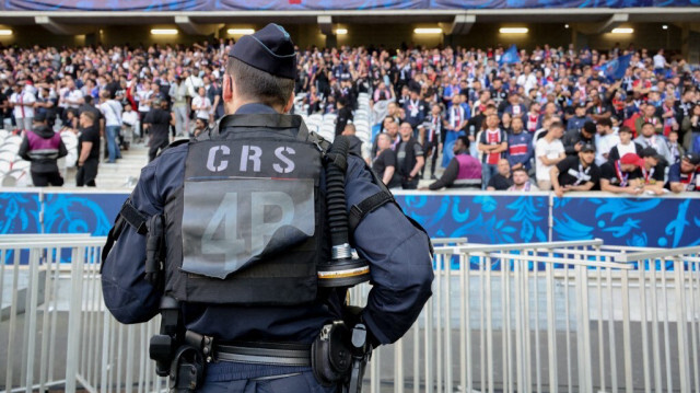 Évoquant "un match à haut risque", dans "un contexte géopolitique très tendu", Laurent Nuñez a signalé qu'"aucun débordement" ne sera toléré.