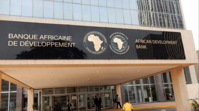 La Banque africaine de développement a accordé samedi 9 novembre 2024 un prêt de 511 millions de dollars au Niger pour financer des programmes de développement économique et social, incluant des initiatives d'accès à l'eau et de soutien à l'agriculture.