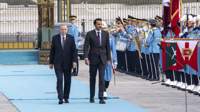 بمراسم رسمية.. أردوغان يستقبل أمير قطر في أنقرة
