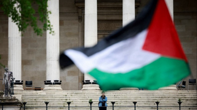 Le gouvernement israélien envisage d'interdire le drapeau palestinien dans les institutions publiques et les universités financées par l'État.