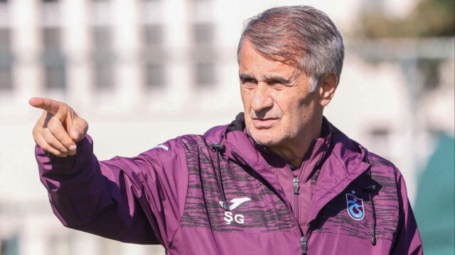 Şenol Güneş derbi için son hazırlıklarını bugün tamamlayacak. 