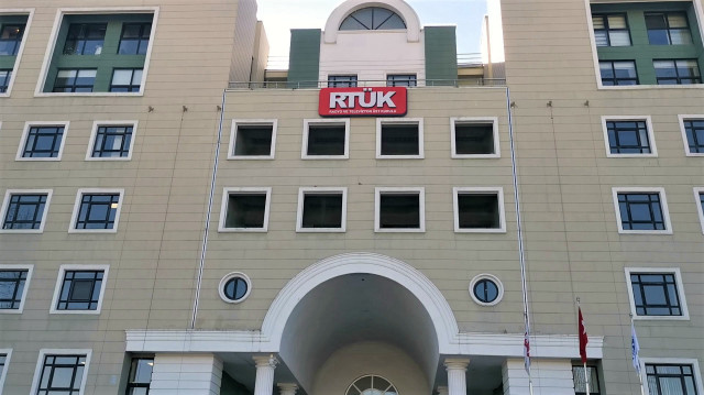 RTÜK, Karadağ-Türkiye maçındaki sanal kumar tanıtımları için hazırlanan raporun Üst Kurul'a sunulacağını açıkladı.