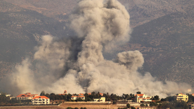 Frappes aériennes israéliennes dans le sud du Liban, le 21 novembre 2024.