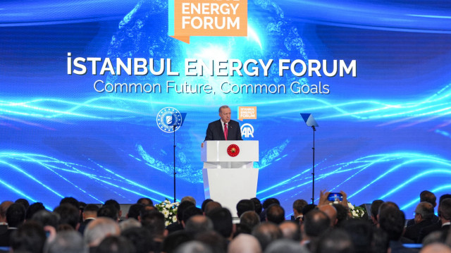 Le président turc Recep Tayyip Erdogan prononce un discours lors du Forum de l'énergie d'Istanbul à Istanbul, le 22 novembre 2024.