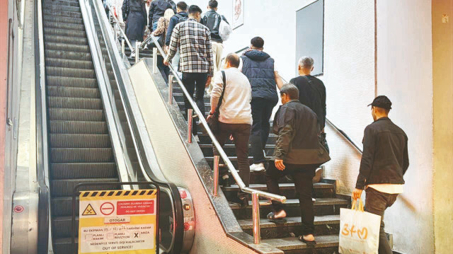 İstanbul'da yürüyen merdiven arızası