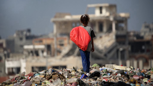 Une petite fille palestinienne à al-Bureij, dans le centre de la bande de Gaza, le 10 novembre 2024.