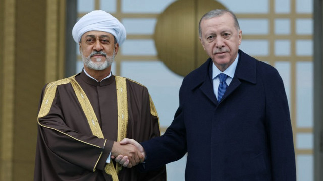 Turkish President Recep Tayyip Erdogan (R) welcomes Sultan and Prime Minister of Oman Haitham bin Tariq (L) with an official ceremony at the Presidential Complex in Ankara, Türkiye on November 28, 2024.