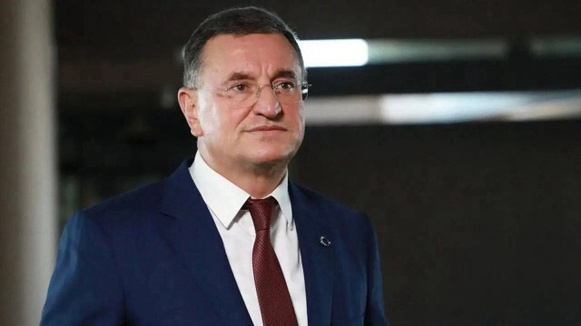 Lütfü Savaş