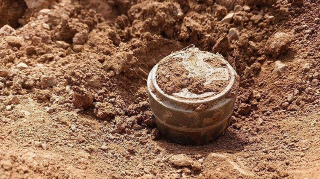 L'explosion d'une mine terrestre à Konduga, au nord-est de l'Etat de Borno, tue 7 bûcherons et en blesse 5 autres. 