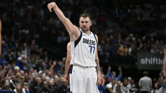 Luka Doncic 32 sayı attı. 