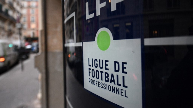 Logo de la Ligue de football professionnel française (LFP) sur son siège à Paris,  le 1er février 2021.