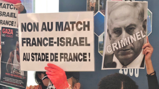 Selon l'Equipe, l'opération a pris fin à 17h (heure locale). "Après négociations, une délégation va être reçue demain (mardi) par la FFF concernant le match France-Israël", a rapporté le journaliste Luc Auffret, présent sur place.