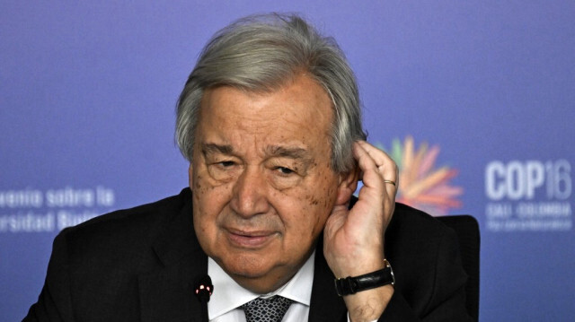 Le secrétaire général de l'ONU, Antonio Guterres, lors d'une conférence de presse dans la zone bleue du sommet de la COP16 à Cali, en Colombie, le 30 octobre 2024.