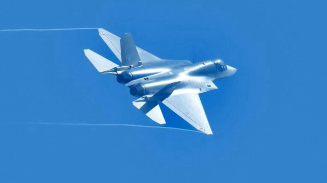 Le nouvel avion de combat furtif chinois J-35A.