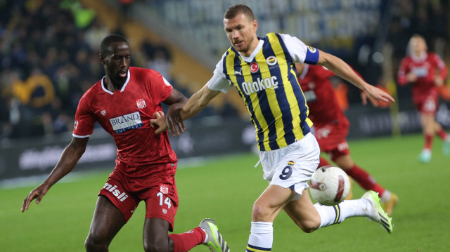 Fenerbahçe, Sivasspor ile ligde daha önce 36 kez karşılaştı.