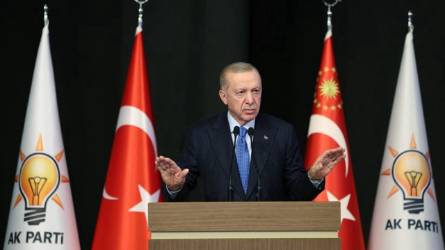 Le Président turc, Recep Tayyip Erdogan, lors d’un rassemblement du Parti de la justice et du développement (AK Parti) à Ankara en Turkiye, le 10 décembre 2024.