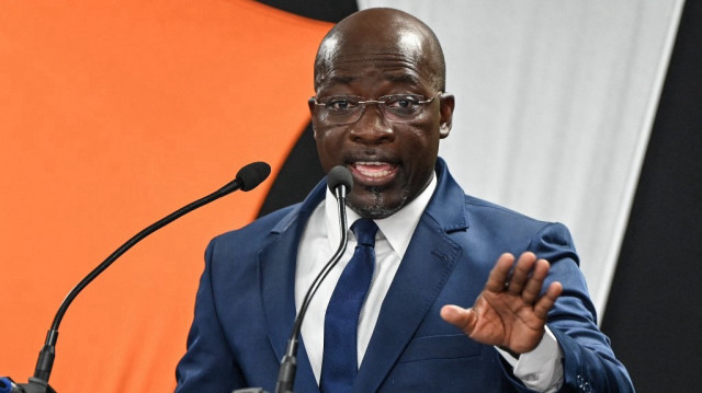 Charles Ble Goude, le président du parti Congrès panafricain pour la justice et l'égalité des peuples (COJEP), s'exprime lors d'une conférence de presse à la maison de la presse à Abidjan le 11 janvier 2023. 