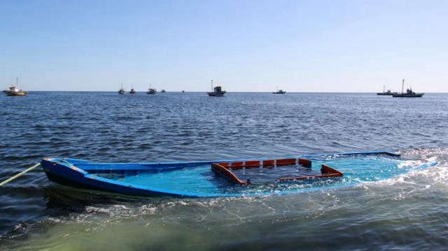 Avec la Libye, la Tunisie reste l'un des principaux points de départ en Afrique du Nord pour les traversées clandestines de la Méditerranée. Certaines parties de son littoral se situent à moins de 150 kilomètres de l'île italienne de Lampedusa.