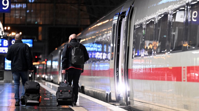 La liaison sera assurée par des ICE, les trains à grand vitesse allemands, et non les TGV français.