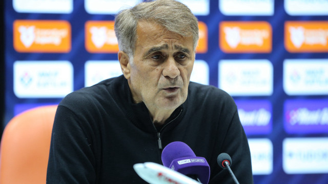 Şenol Güneş, Galatasaray maçında yaşananlarla ilgili sitemini dile getirdi. 